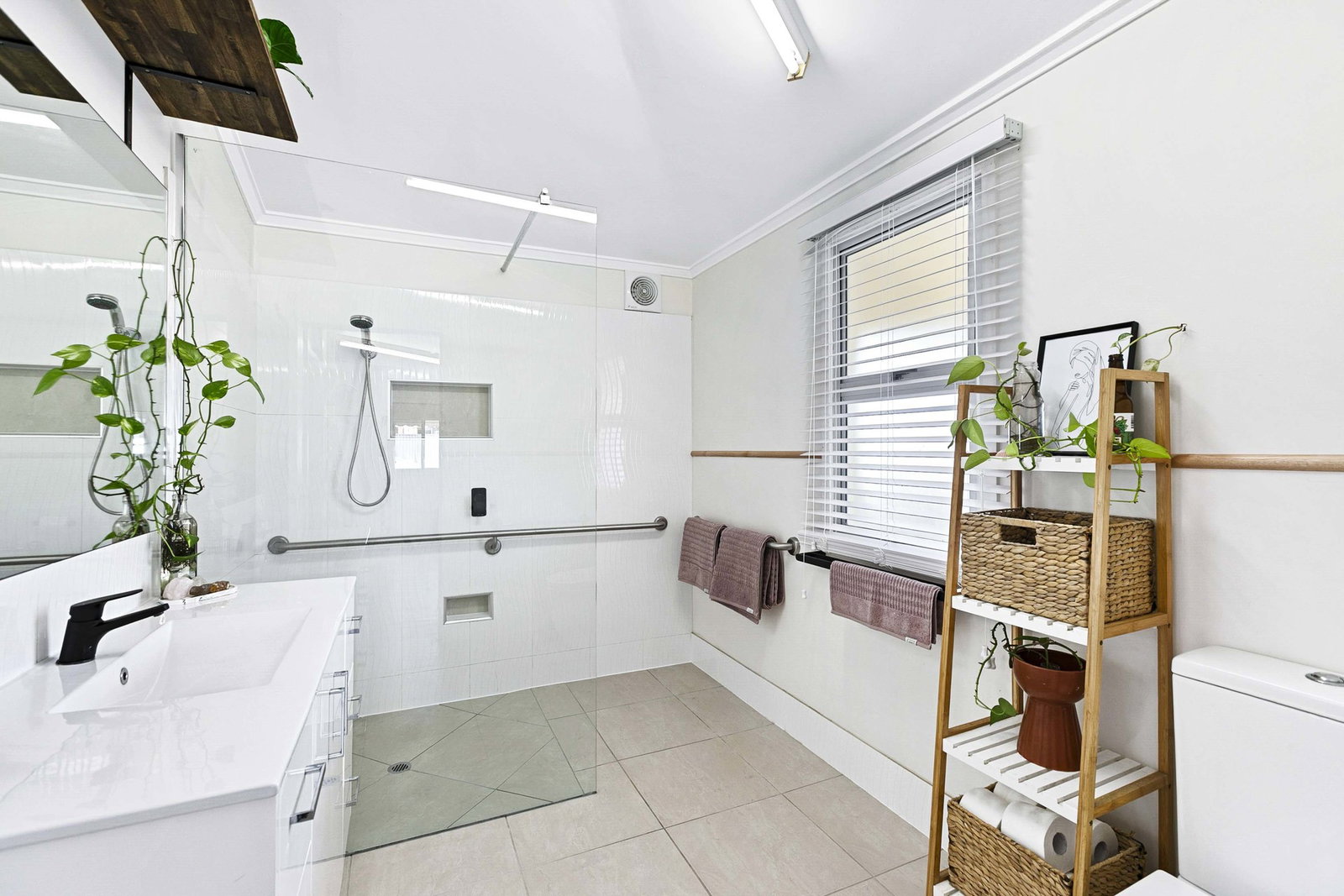 176 Cheapside Street, Maryborough  QLD  4650