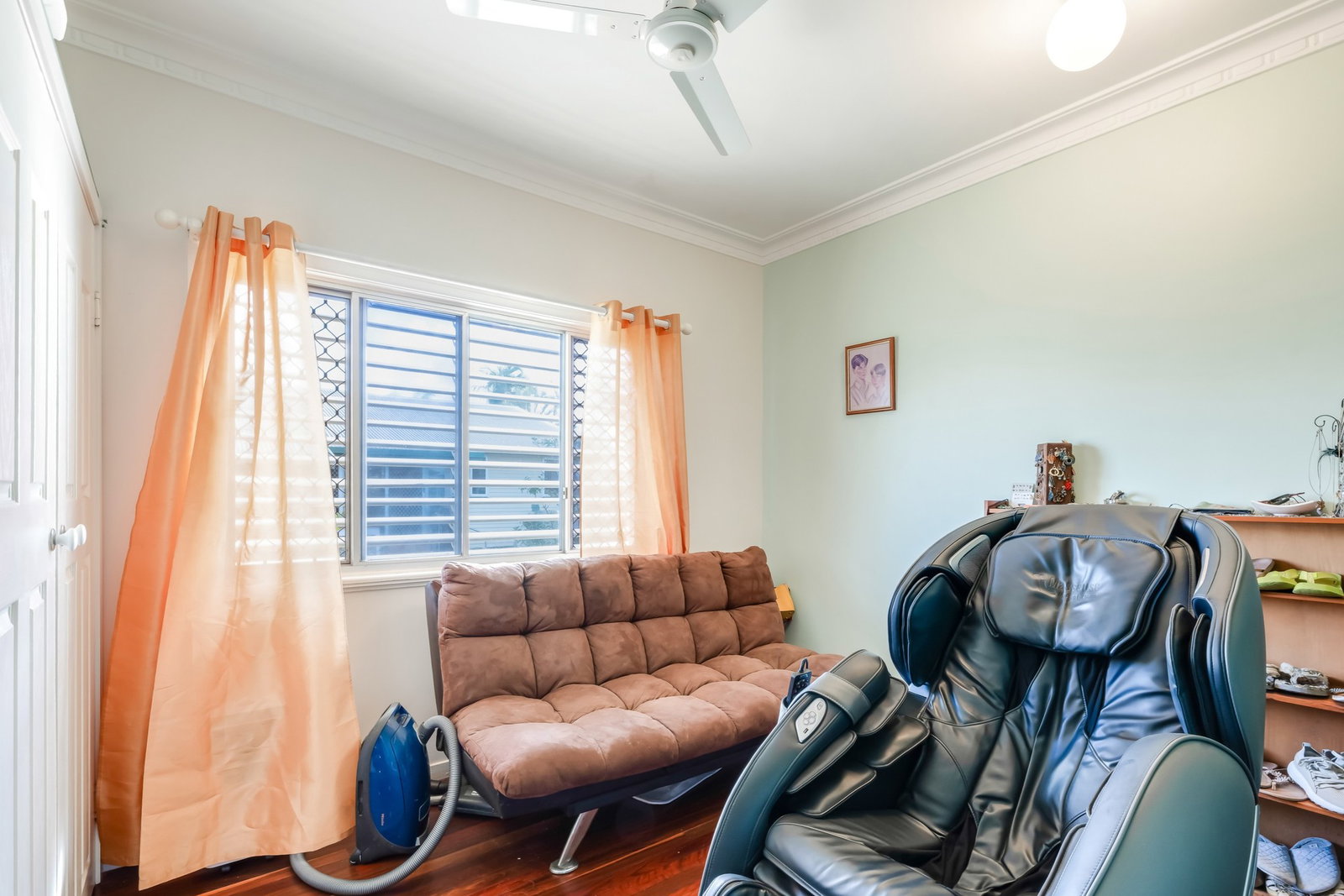 17 Lloyd Street, Walkervale  QLD  4670