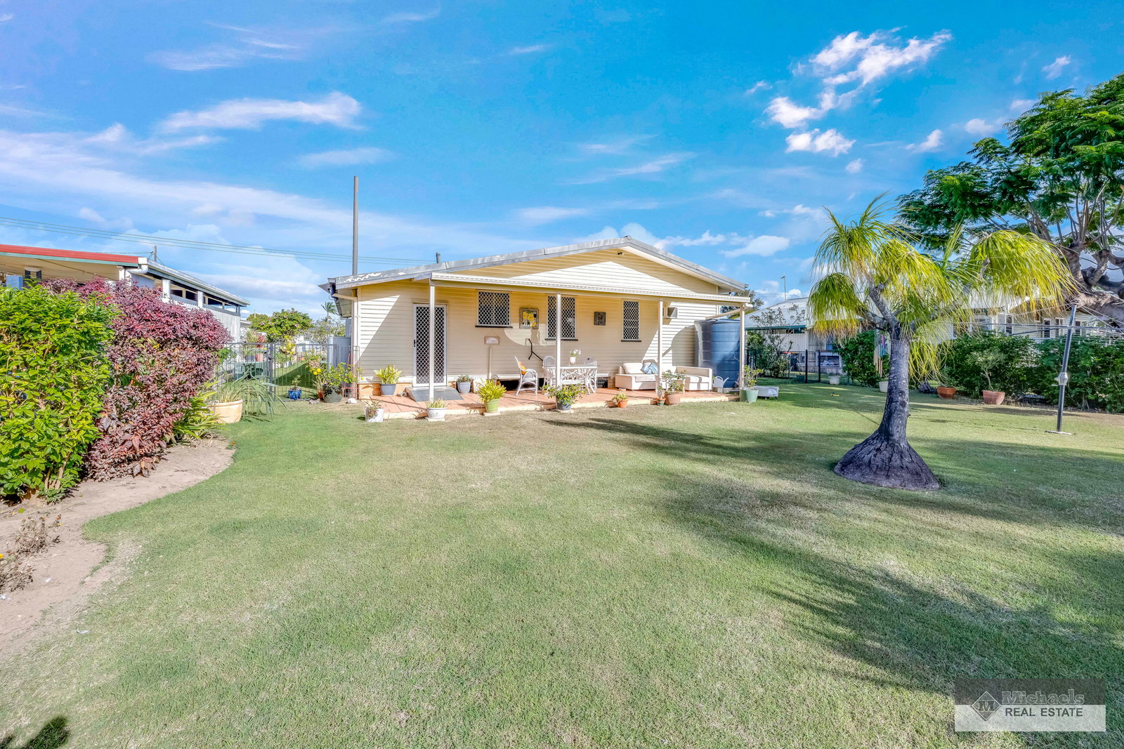 17 Lloyd Street, Walkervale  QLD  4670