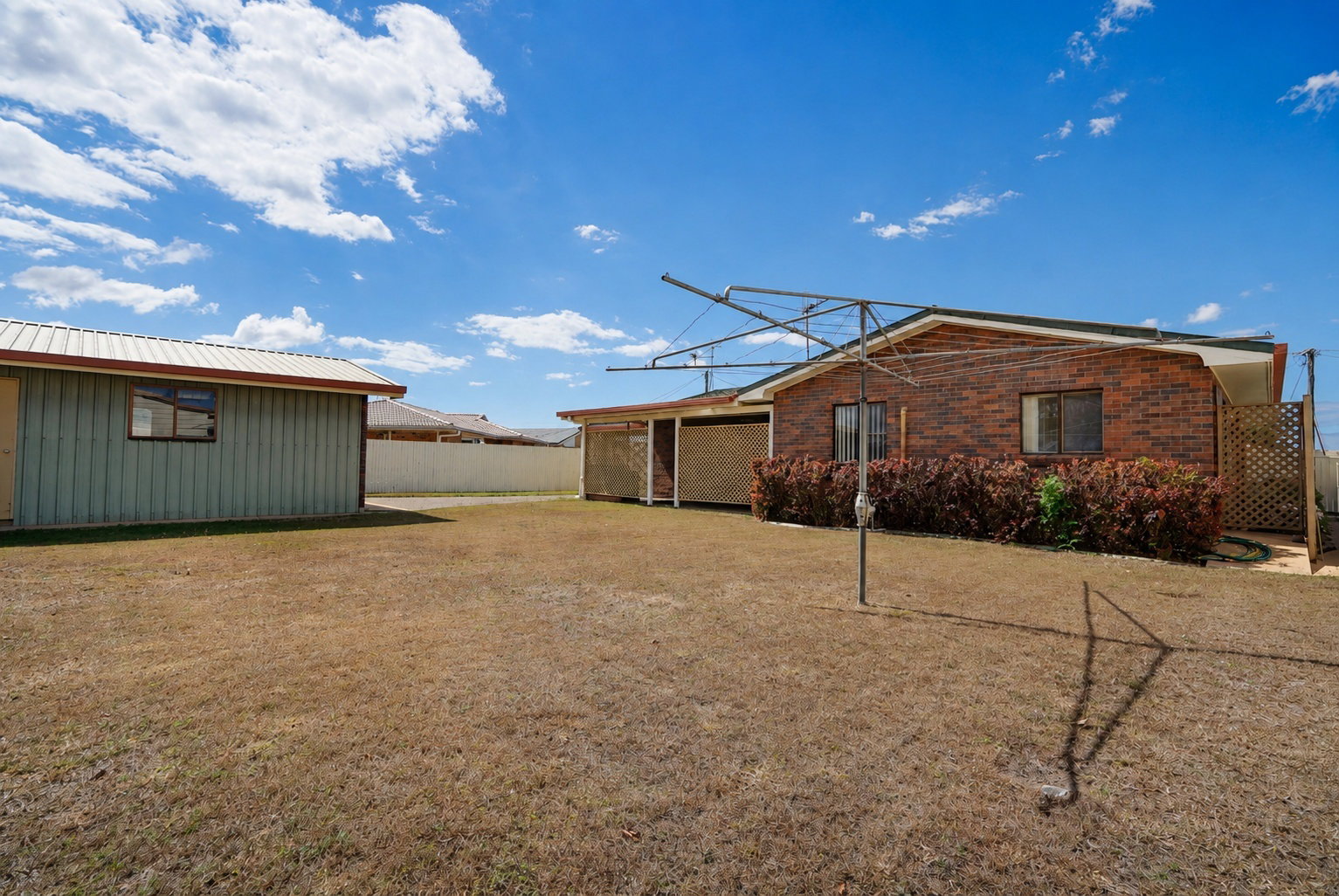 5 Kevins Place, Thabeban  QLD  4670