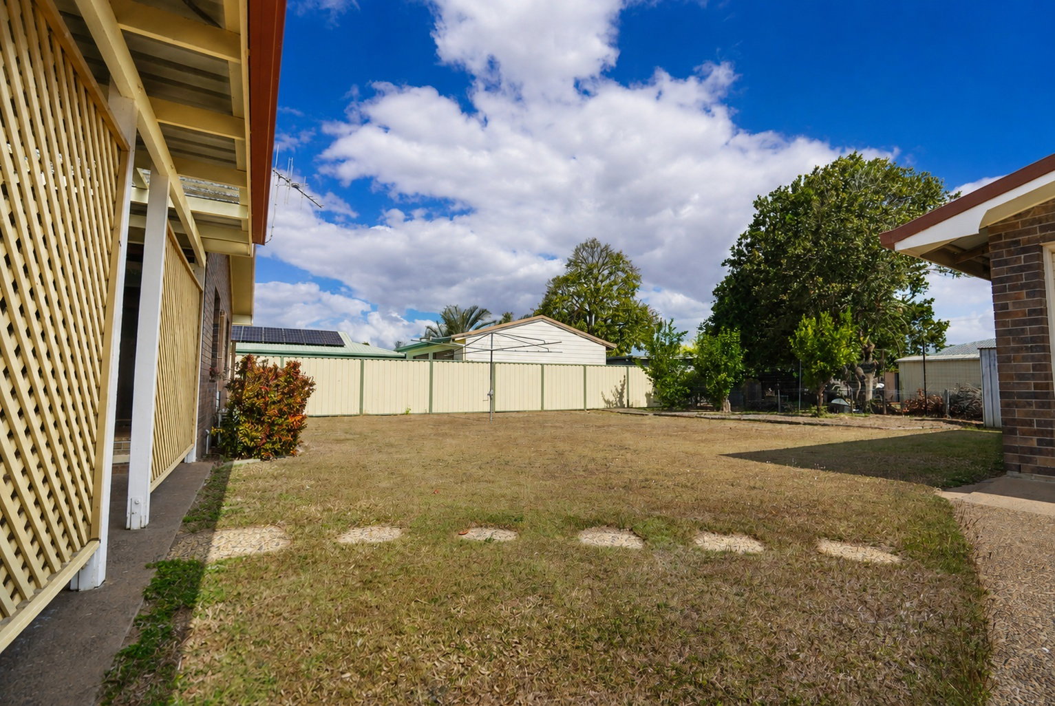 5 Kevins Place, Thabeban  QLD  4670