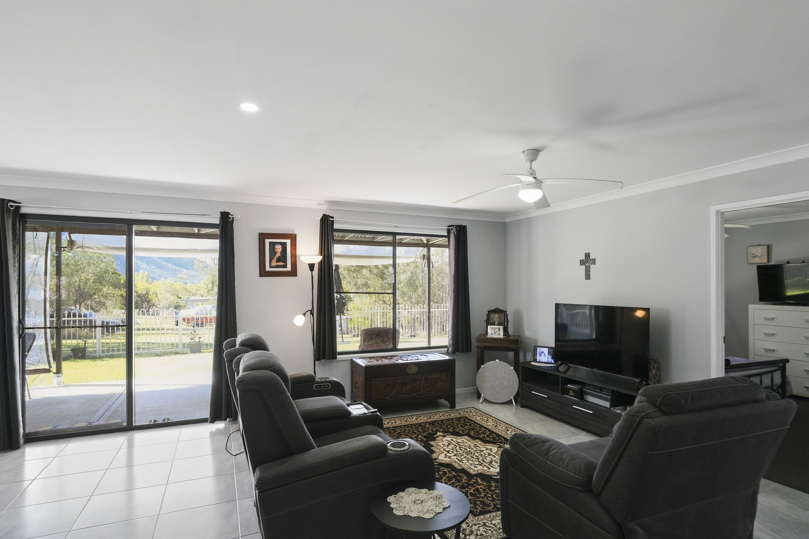 33 Annie Street, Mount Perry  QLD  4671