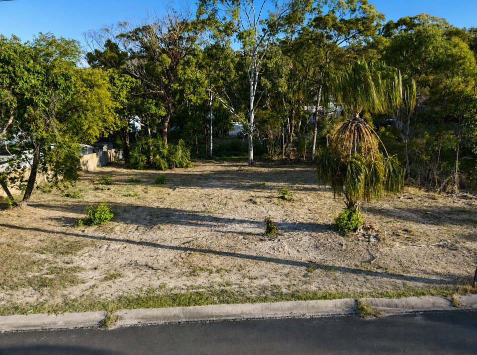 11 Cabbage Palm Drive, Agnes Water  QLD  4677