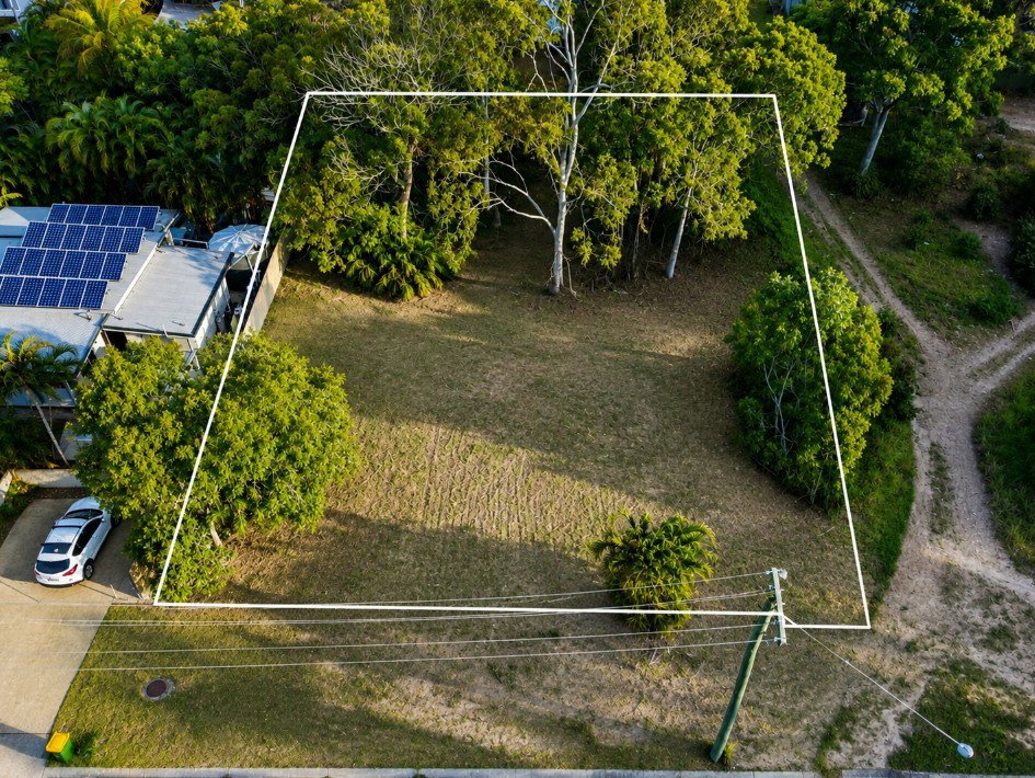 11 Cabbage Palm Drive, Agnes Water  QLD  4677