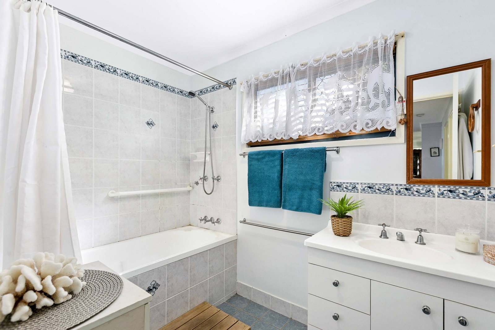 14 Hewson Road, Tinana  QLD  4650