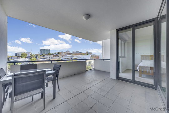 137/75 Central Lane, Gladstone Central  QLD  4680