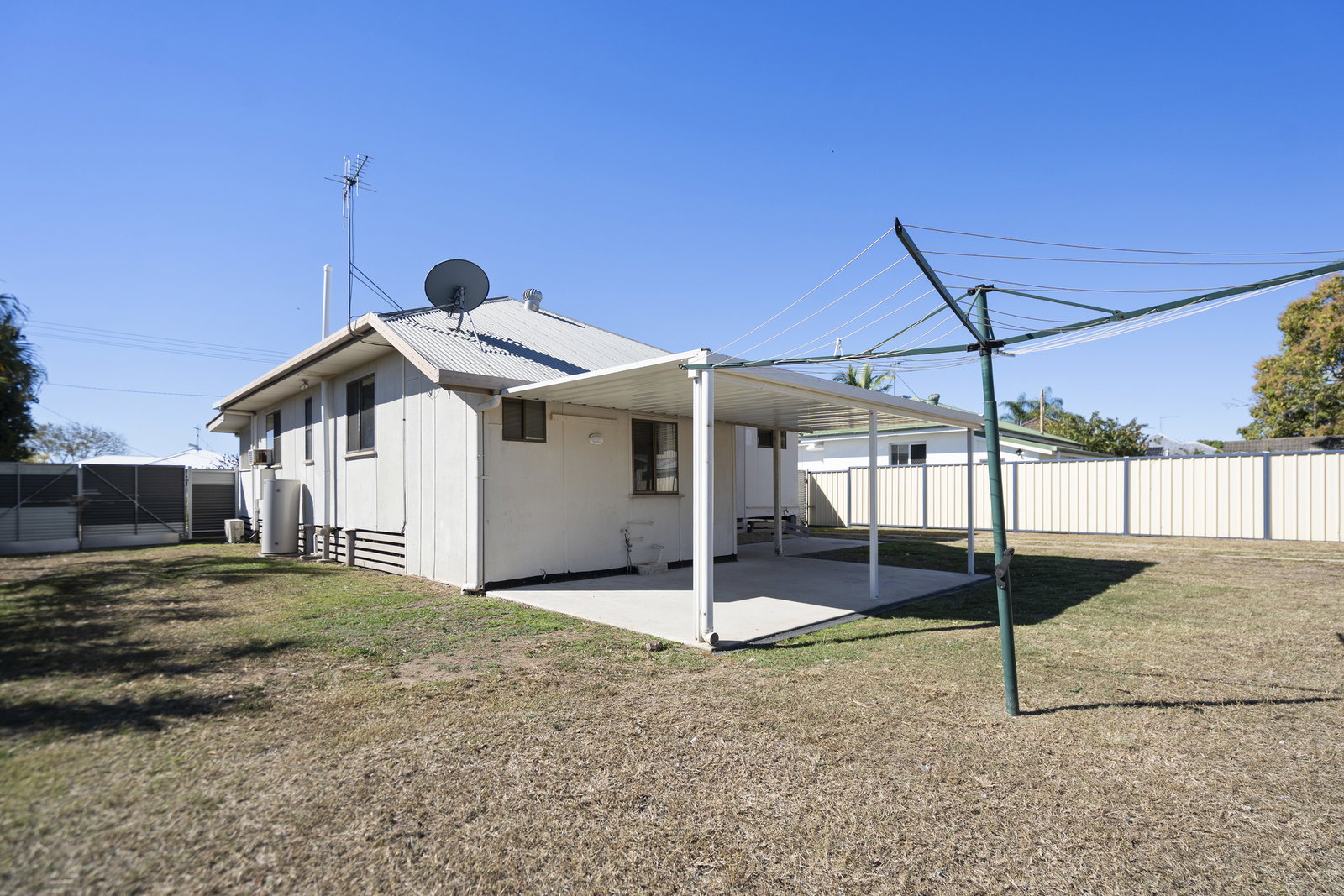 2 Wainwright Street, Svensson Heights  QLD  4670