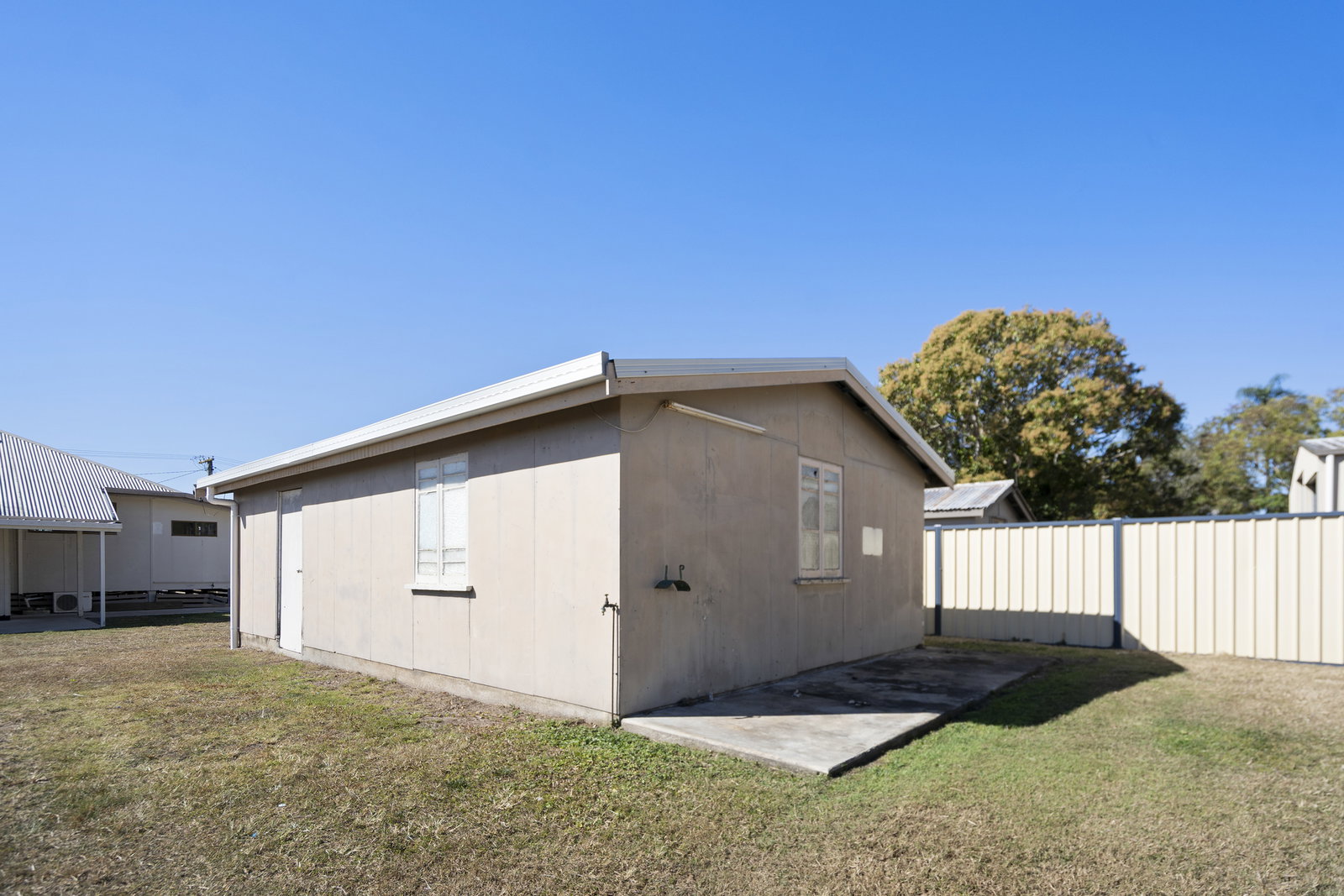 2 Wainwright Street, Svensson Heights  QLD  4670