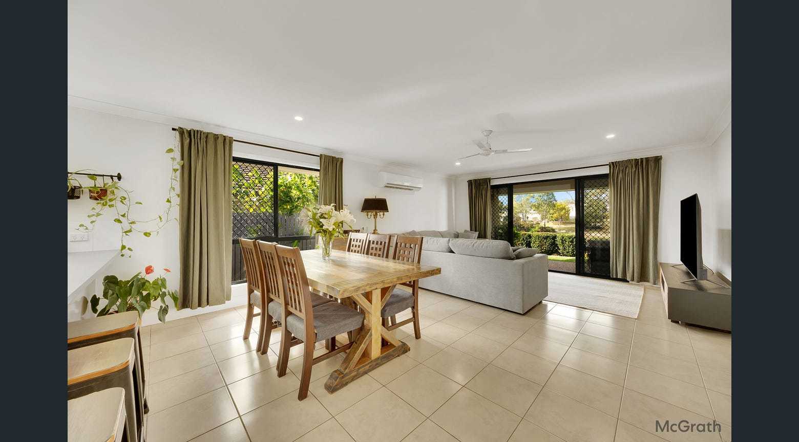 5 Grasstree Crescent, Kirkwood  QLD  4680