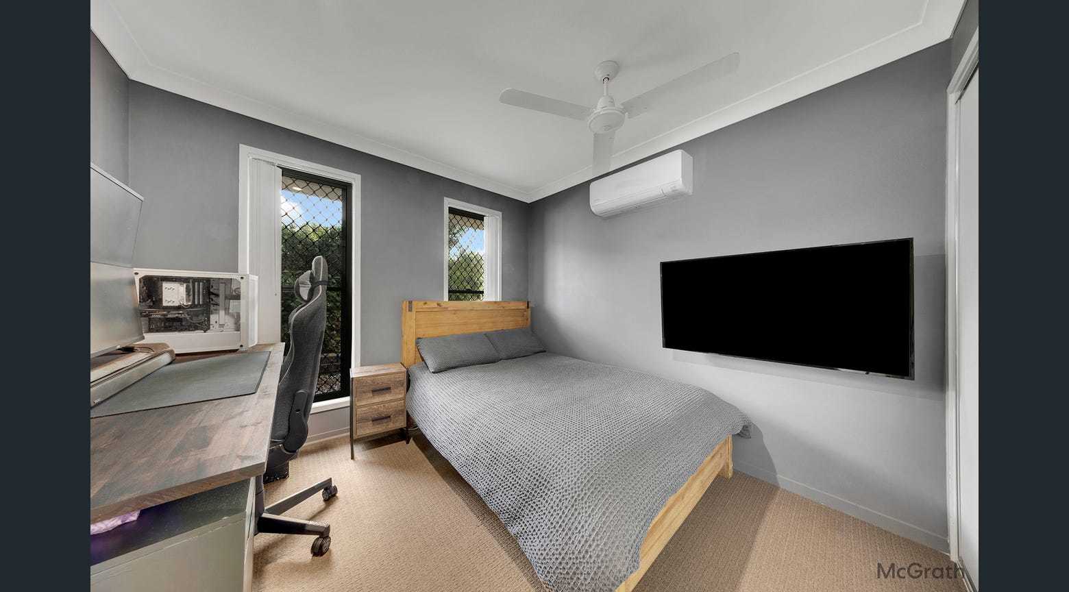 5 Grasstree Crescent, Kirkwood  QLD  4680