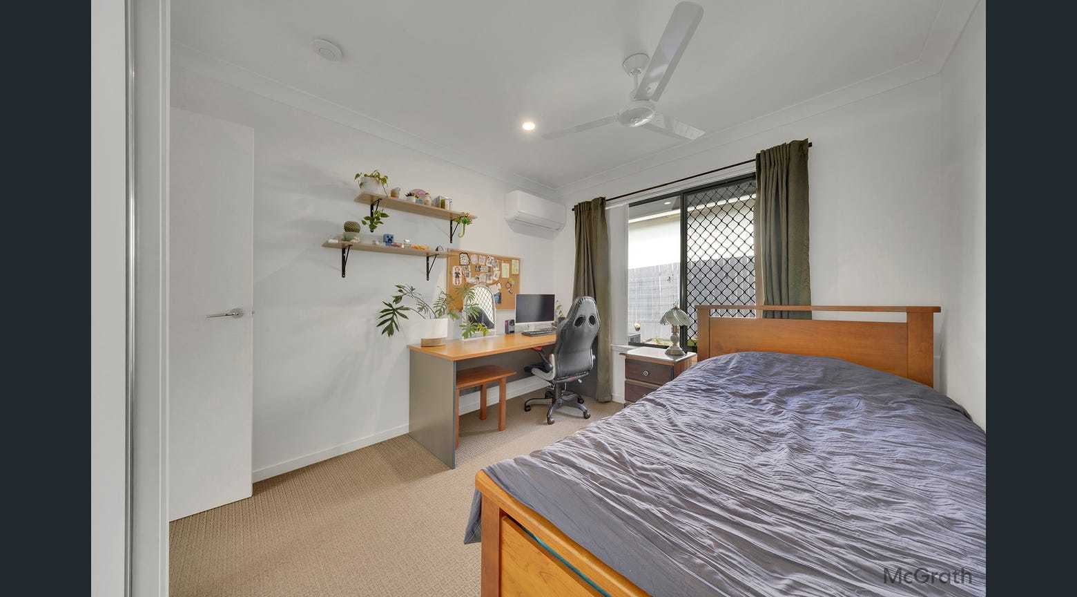 5 Grasstree Crescent, Kirkwood  QLD  4680