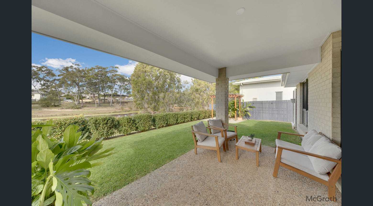 5 Grasstree Crescent, Kirkwood  QLD  4680