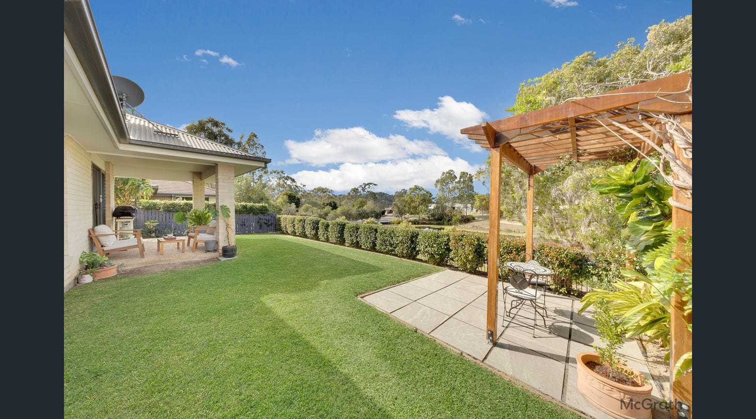 5 Grasstree Crescent, Kirkwood  QLD  4680
