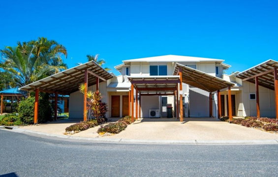 23/2 Beaches Village Circuit, Agnes Water  QLD  4677