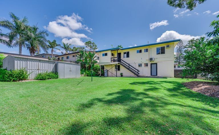 98 Shaw Street, New Auckland  QLD  4680