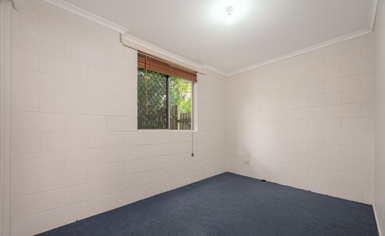 98 Shaw Street, New Auckland  QLD  4680