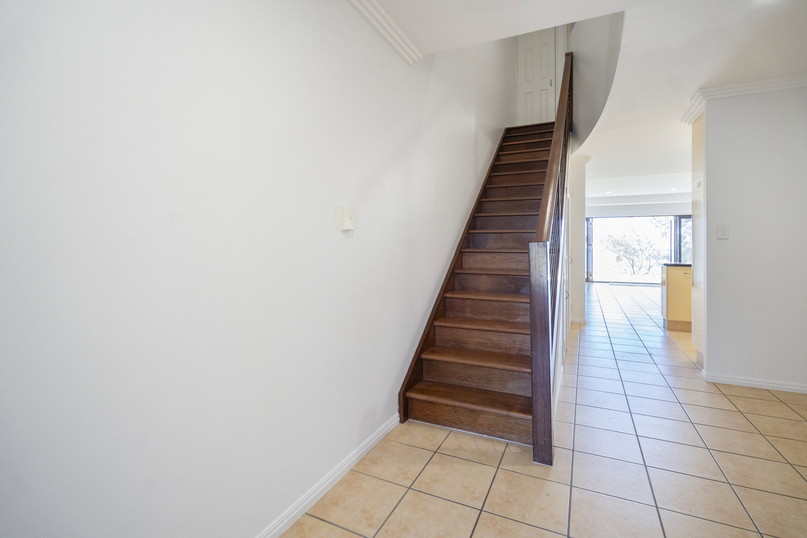 35/1 Pebble Beach, Coral Cove  QLD  4670