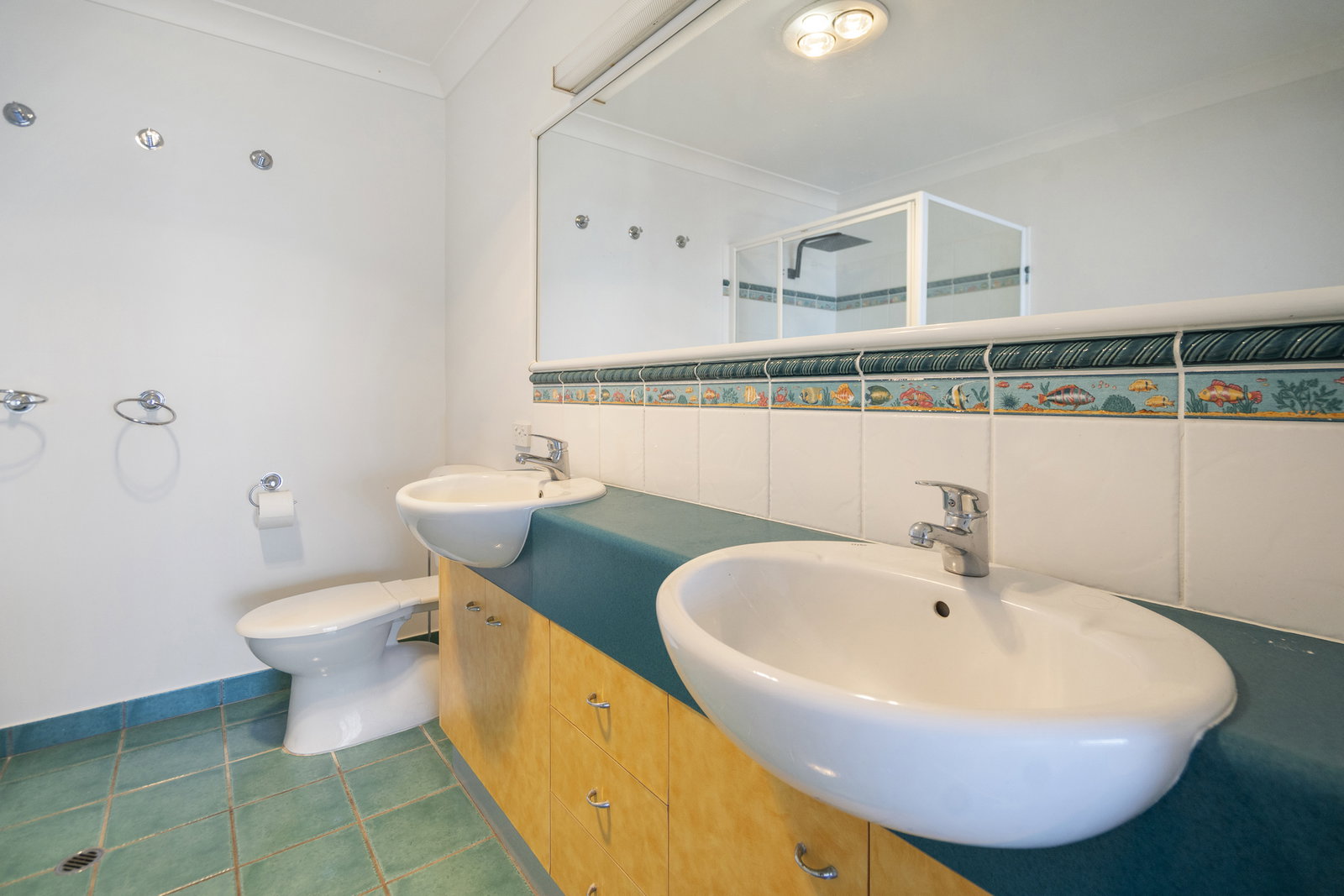 35/1 Pebble Beach, Coral Cove  QLD  4670
