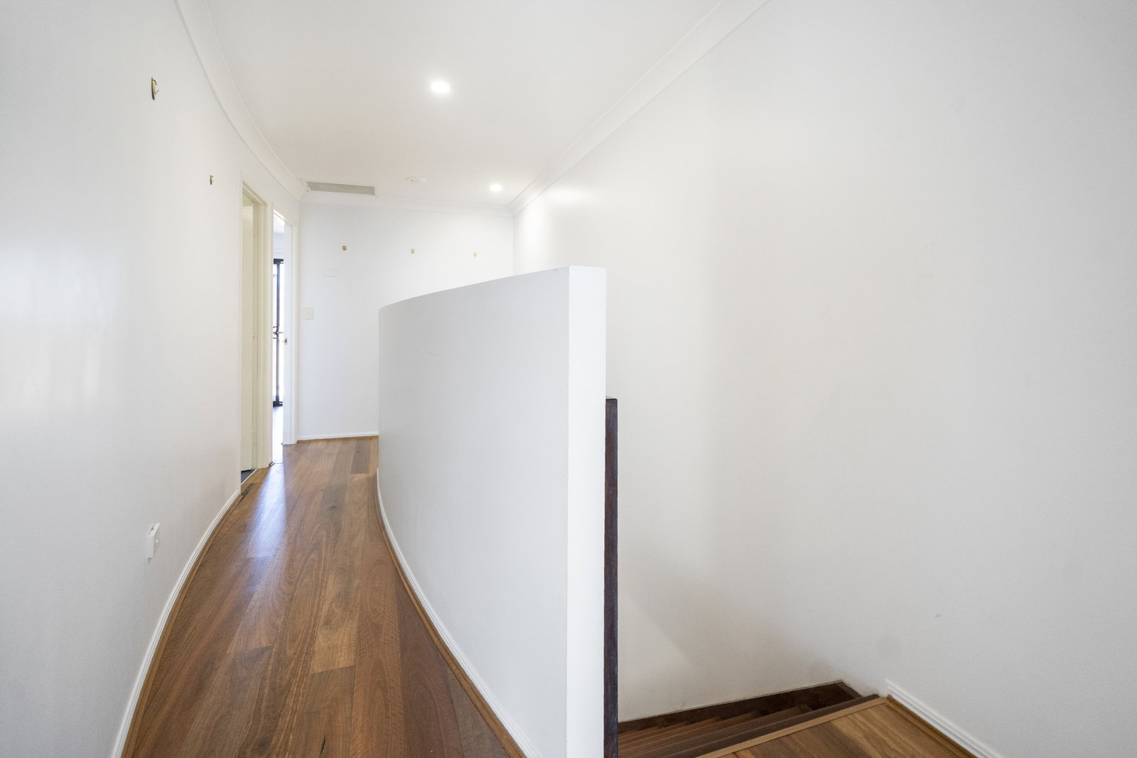 35/1 Pebble Beach, Coral Cove  QLD  4670
