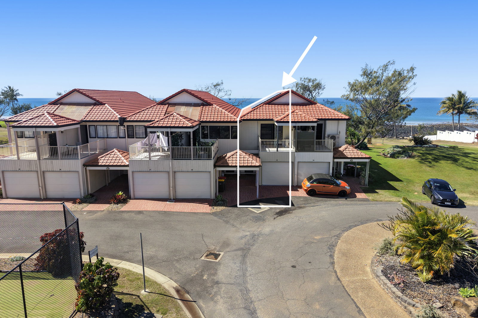 35/1 Pebble Beach, Coral Cove  QLD  4670
