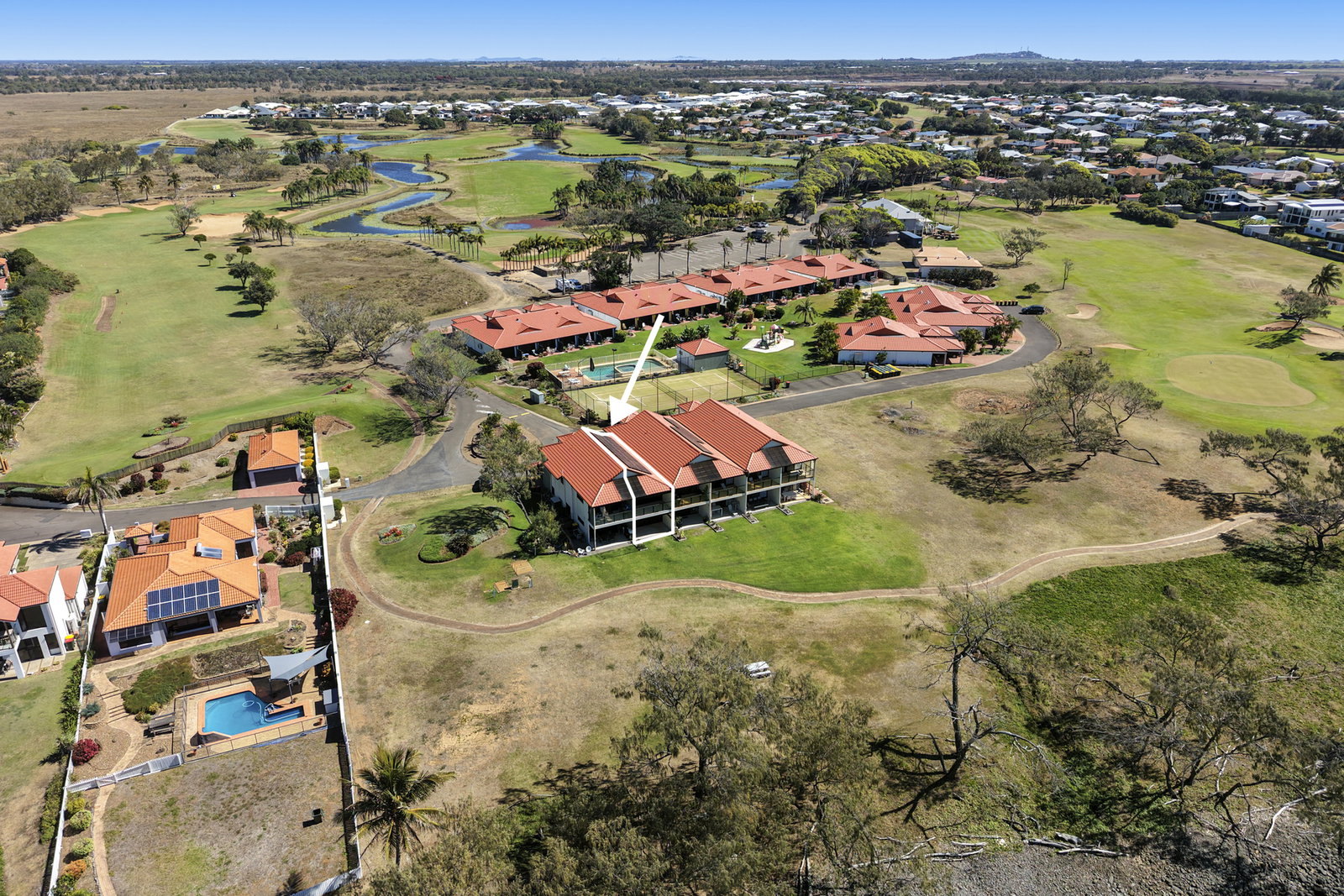 35/1 Pebble Beach, Coral Cove  QLD  4670