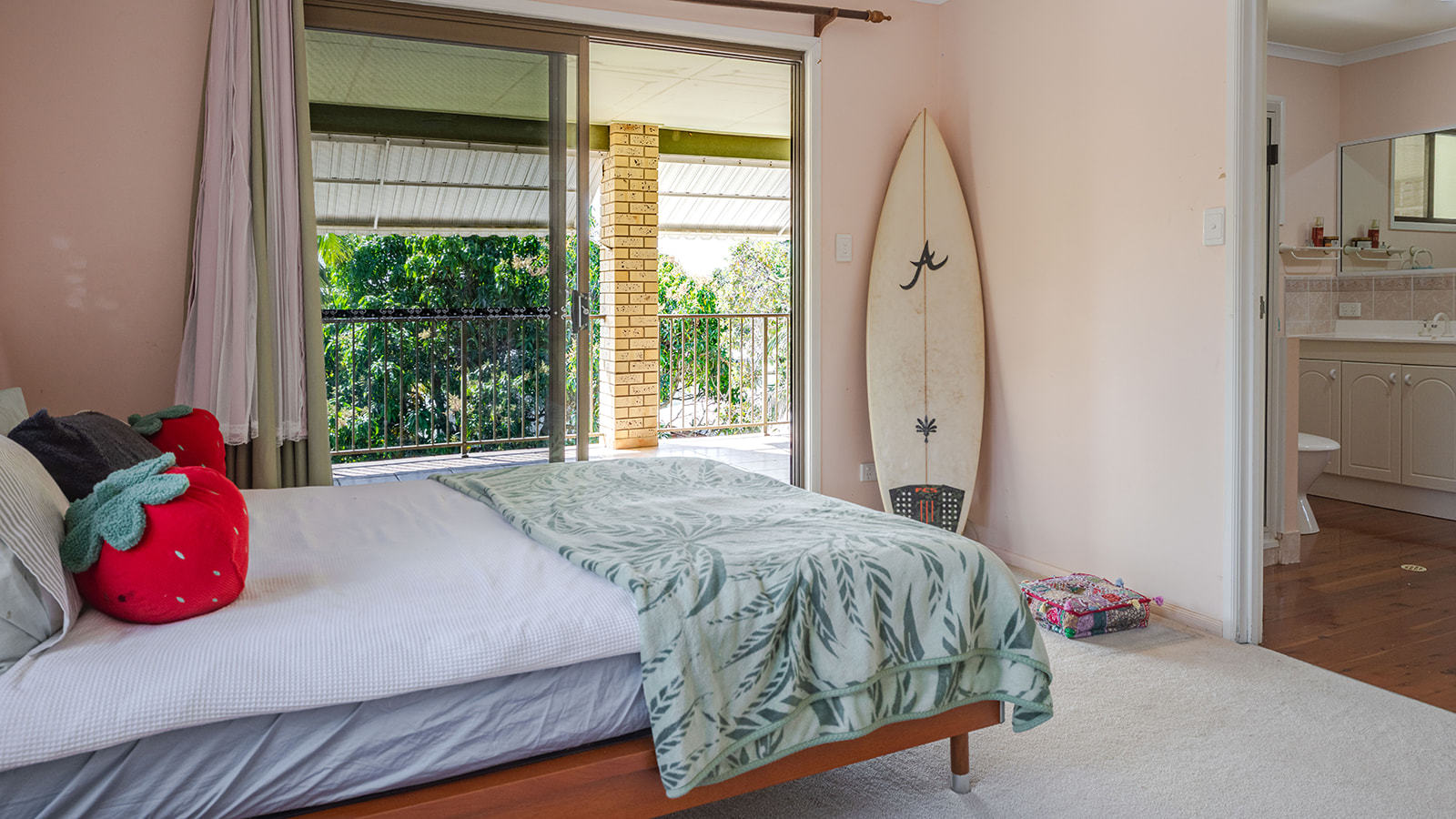 11 Springs Road, Agnes Water  QLD  4677