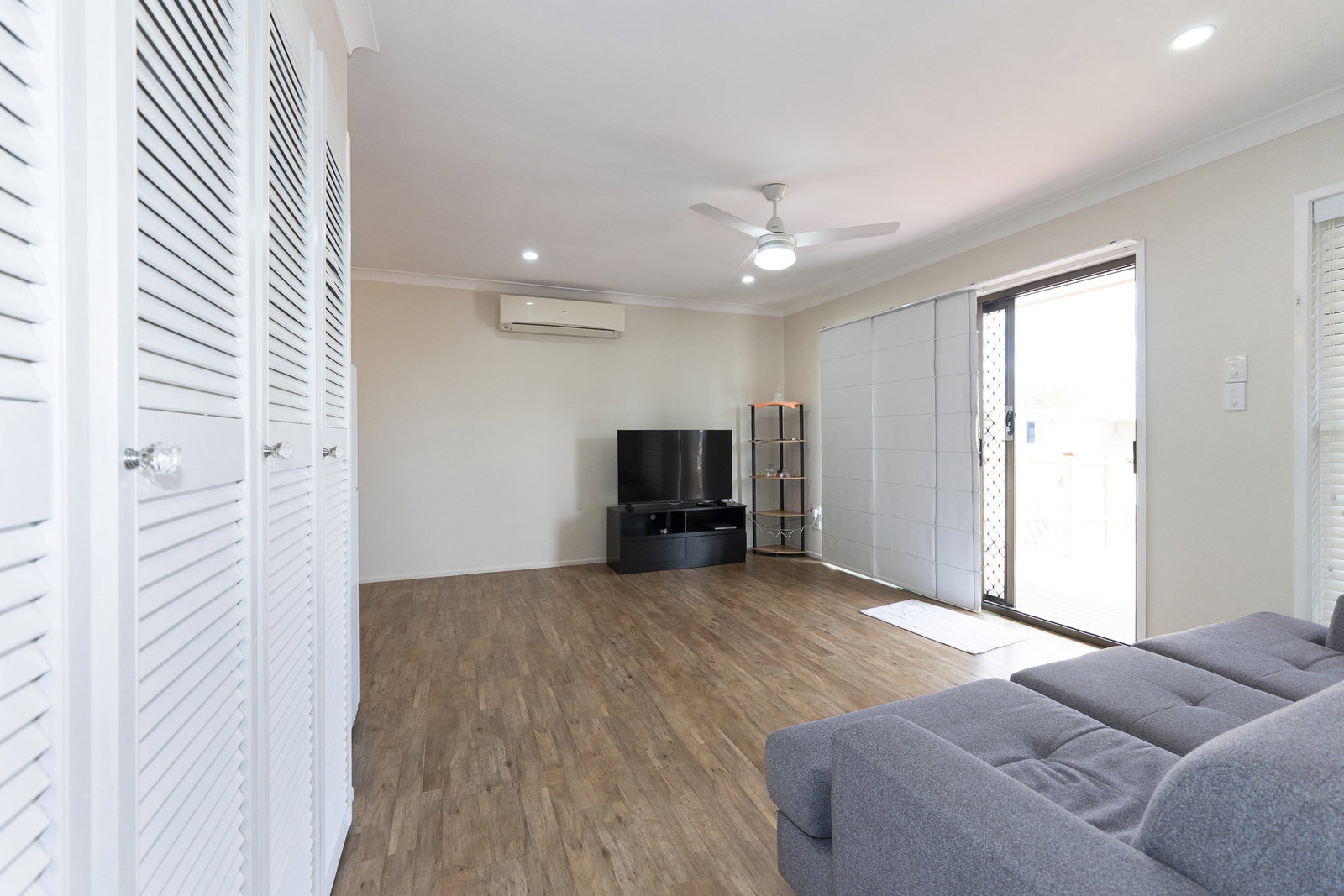 2/13 Cox Crescent, Millbank  QLD  4670