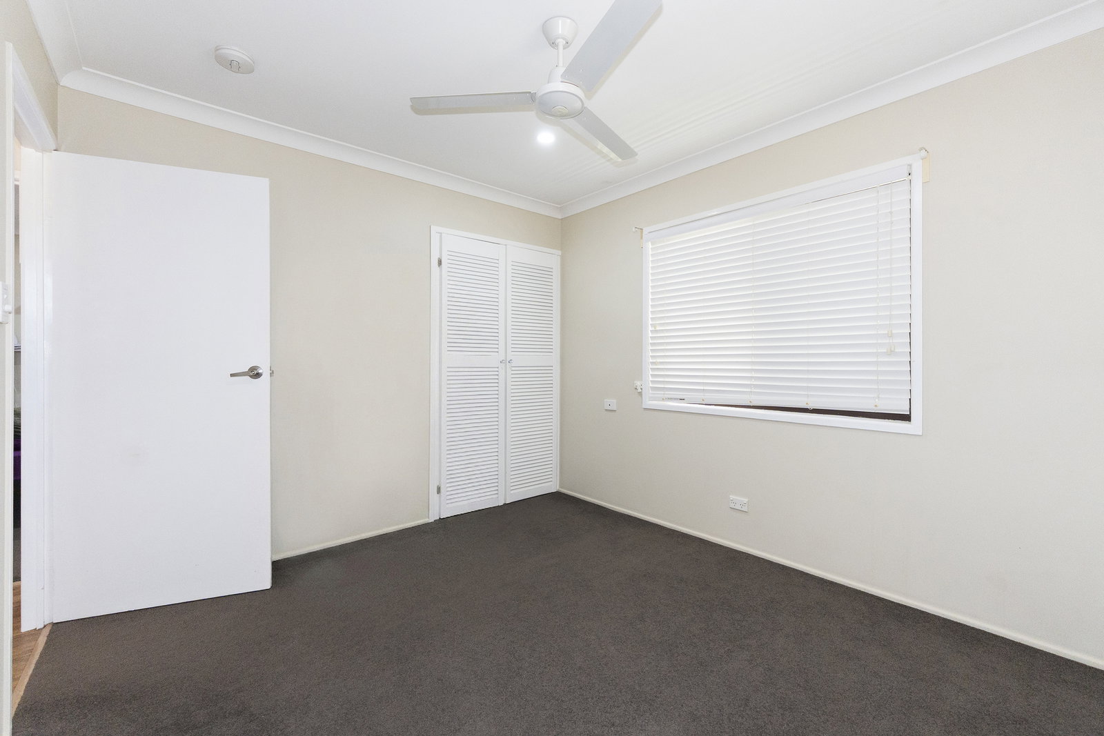 2/13 Cox Crescent, Millbank  QLD  4670