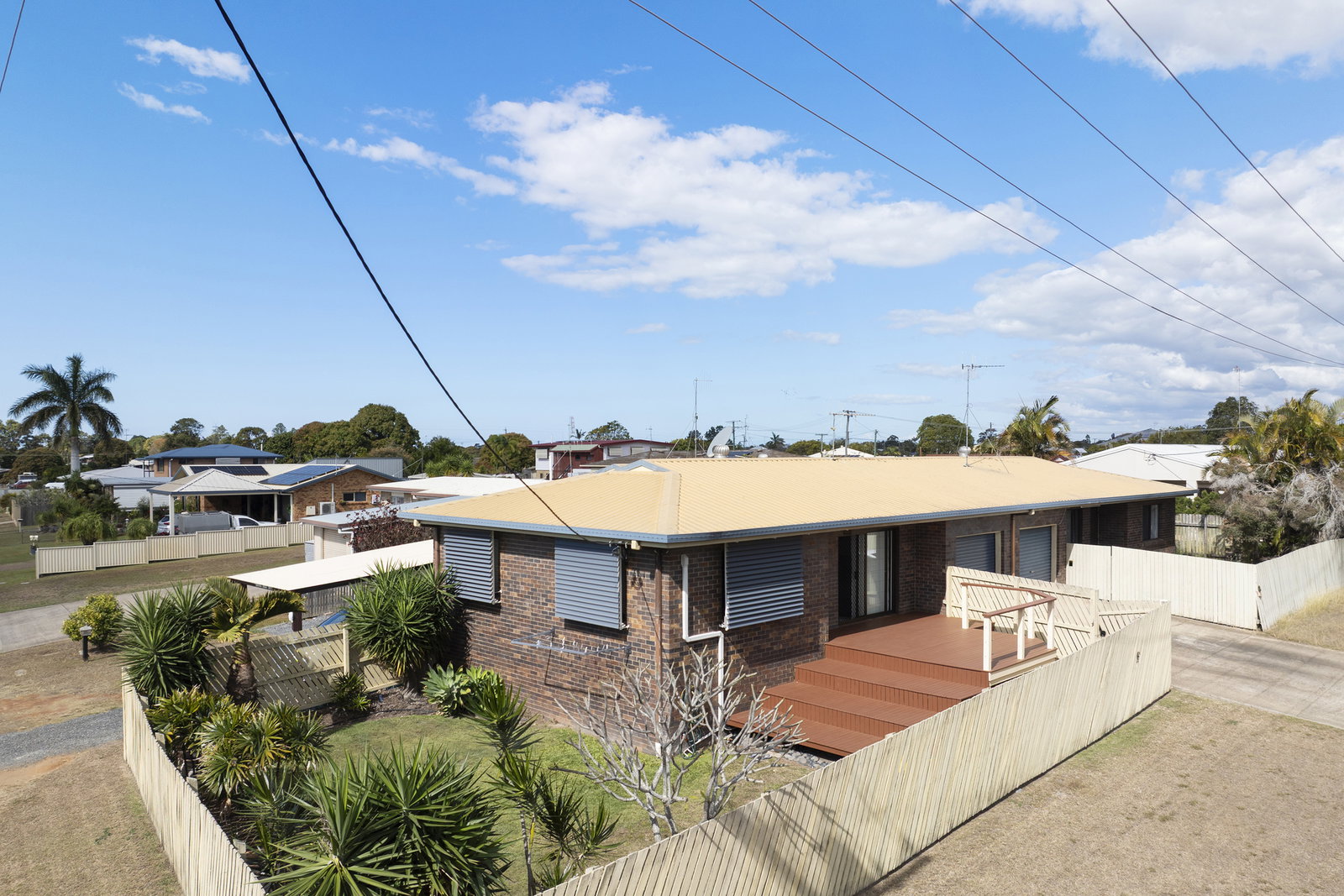2/13 Cox Crescent, Millbank  QLD  4670