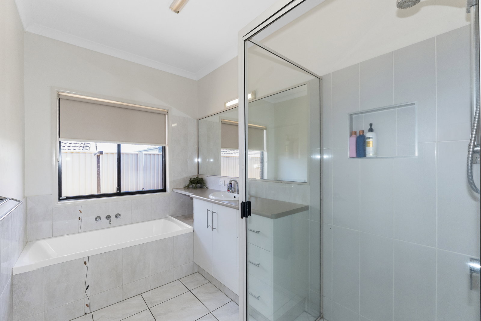 3 Golden Penda Court, Kalkie  QLD  4670