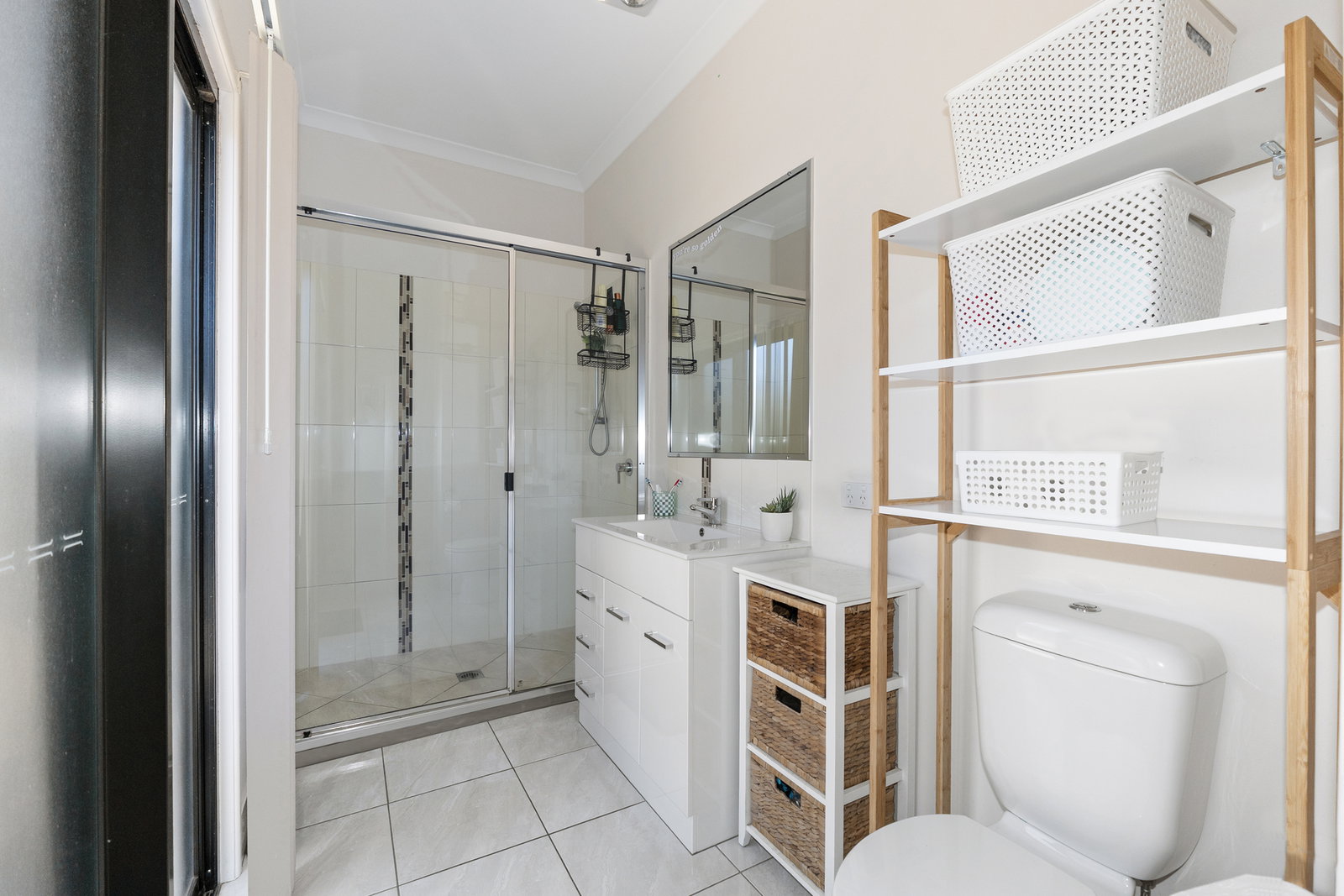 3 Golden Penda Court, Kalkie  QLD  4670