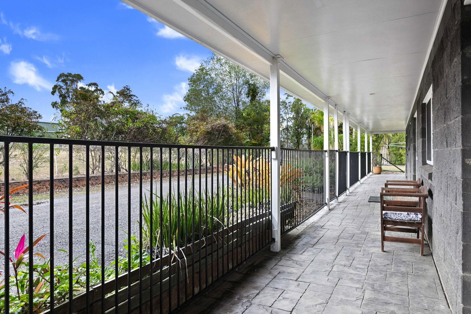 17 Six Mile Road, Glenorchy  QLD  4650