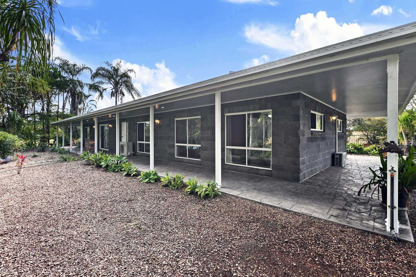 17 Six Mile Road, Glenorchy  QLD  4650