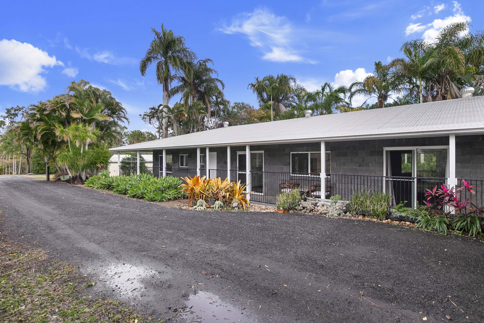17 Six Mile Road, Glenorchy  QLD  4650