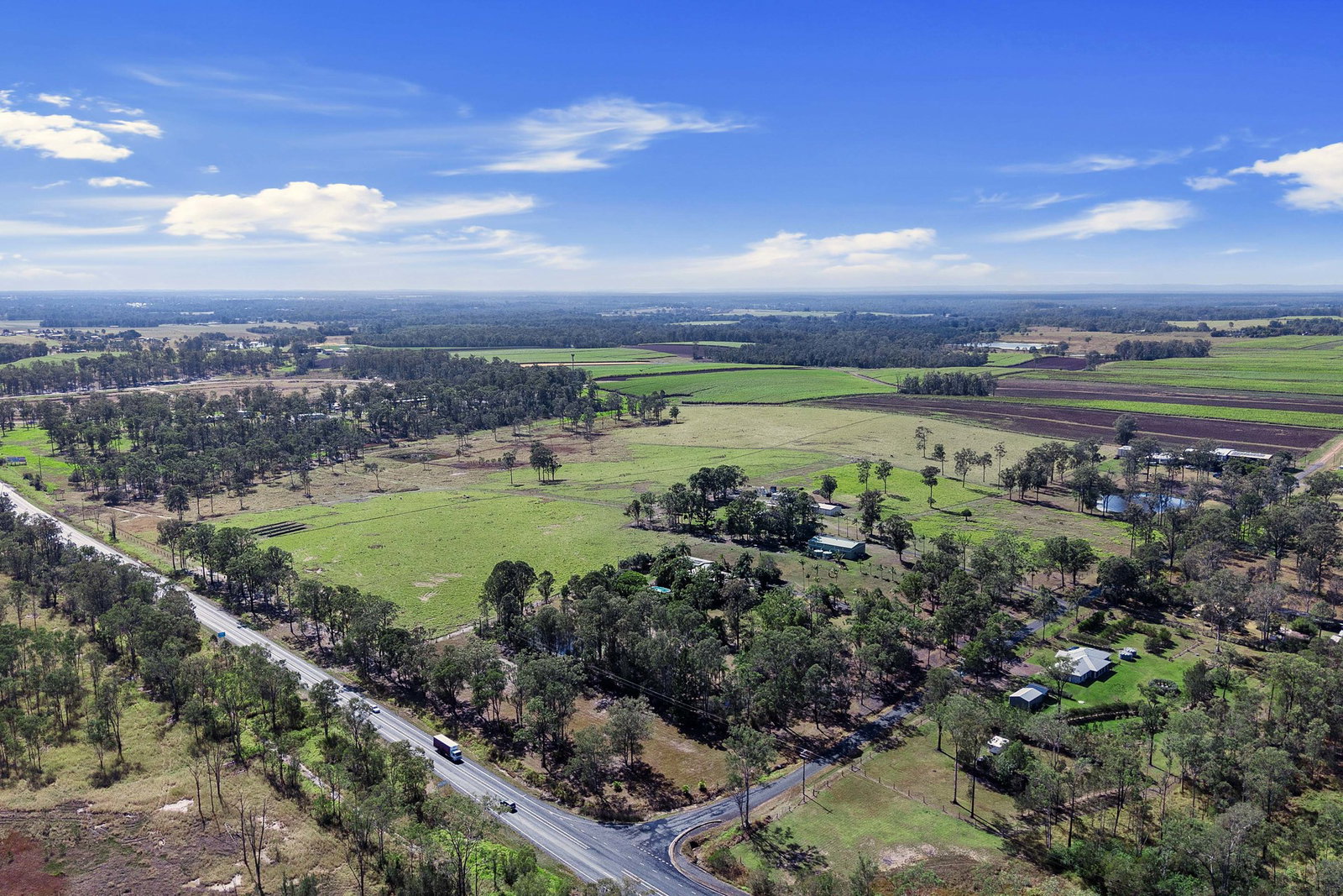 17 Six Mile Road, Glenorchy  QLD  4650
