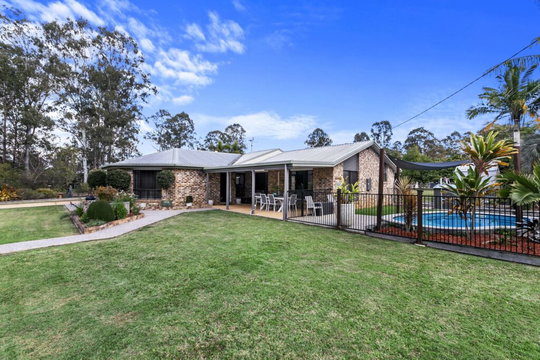 16 Sunset Court, Tinana  QLD  4650