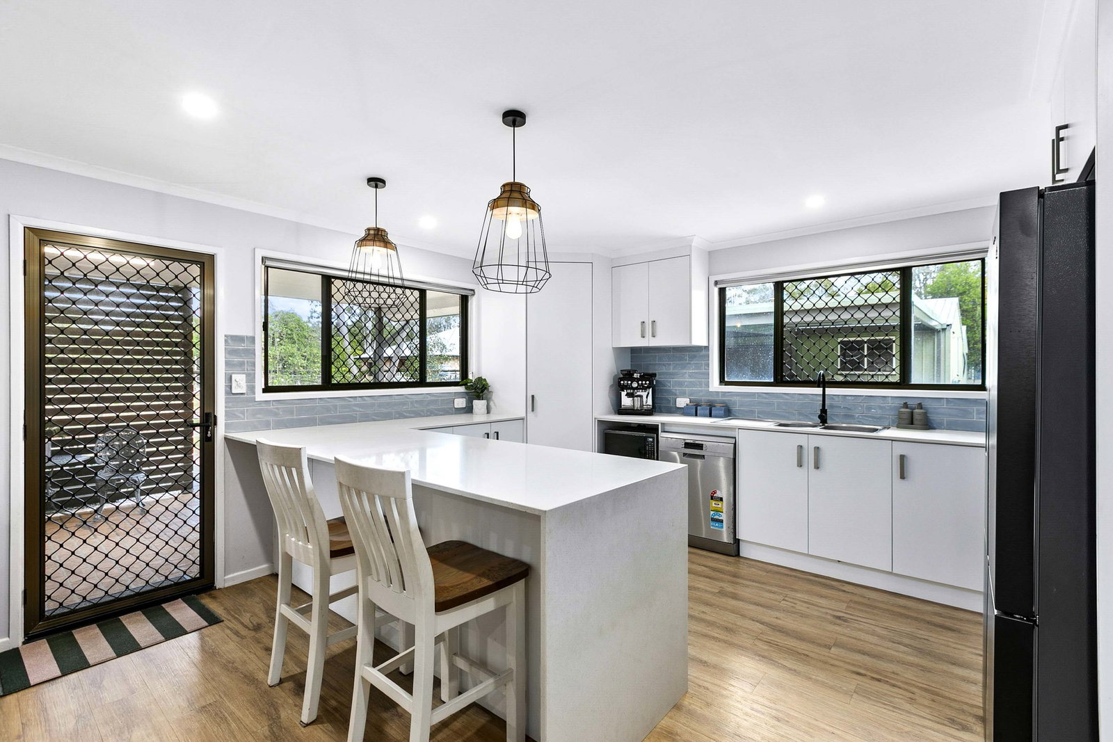 16 Sunset Court, Tinana  QLD  4650
