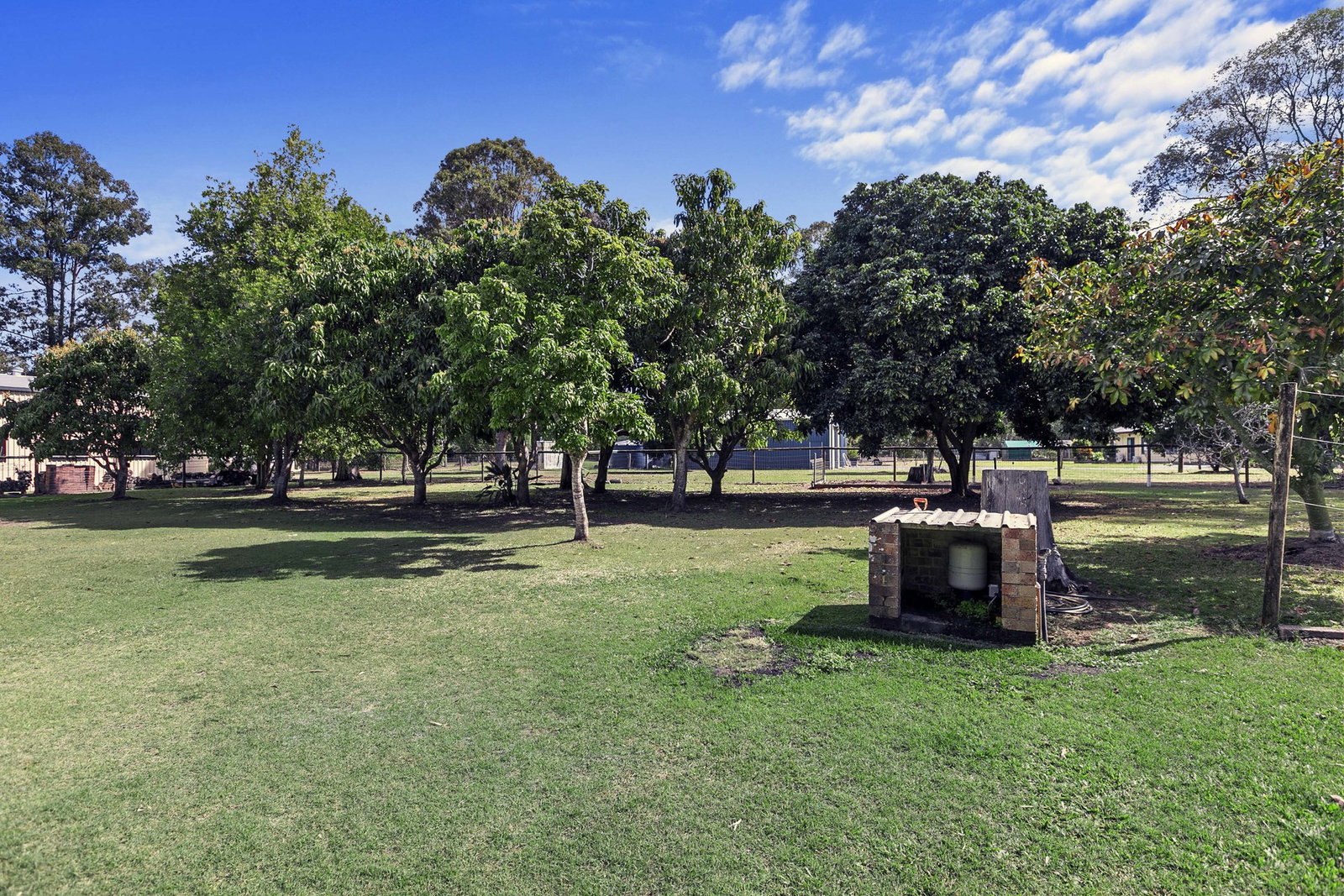 16 Sunset Court, Tinana  QLD  4650