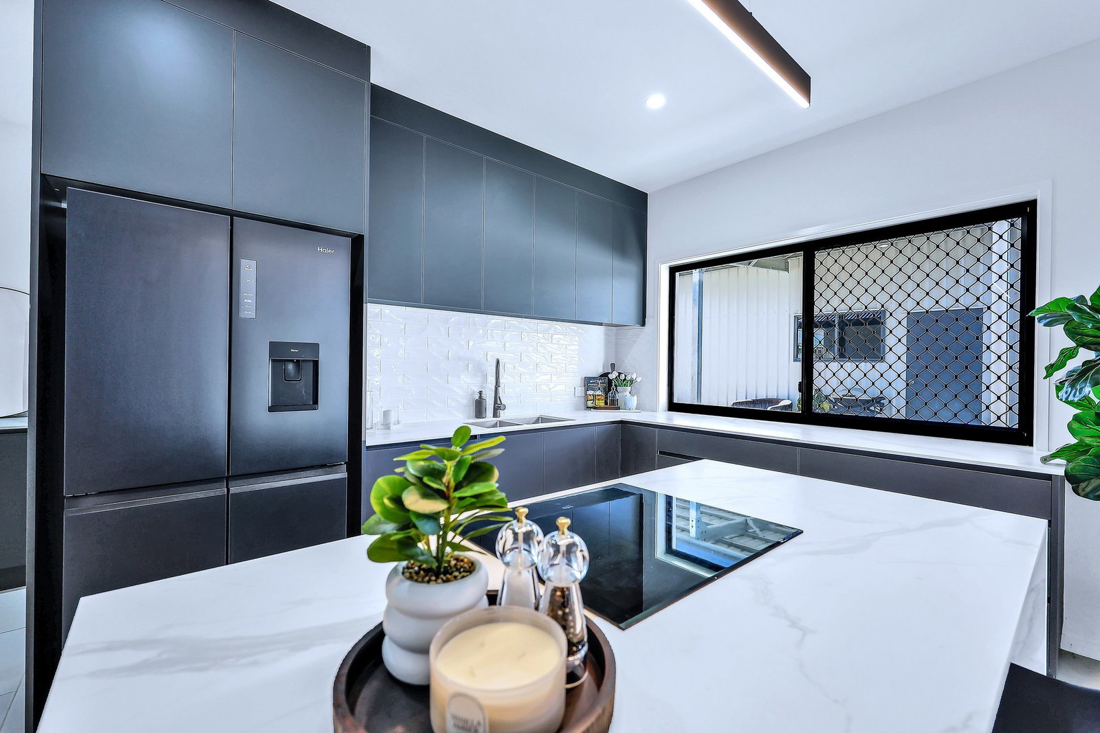 1 Stapleton Avenue, Innes Park  QLD  4670