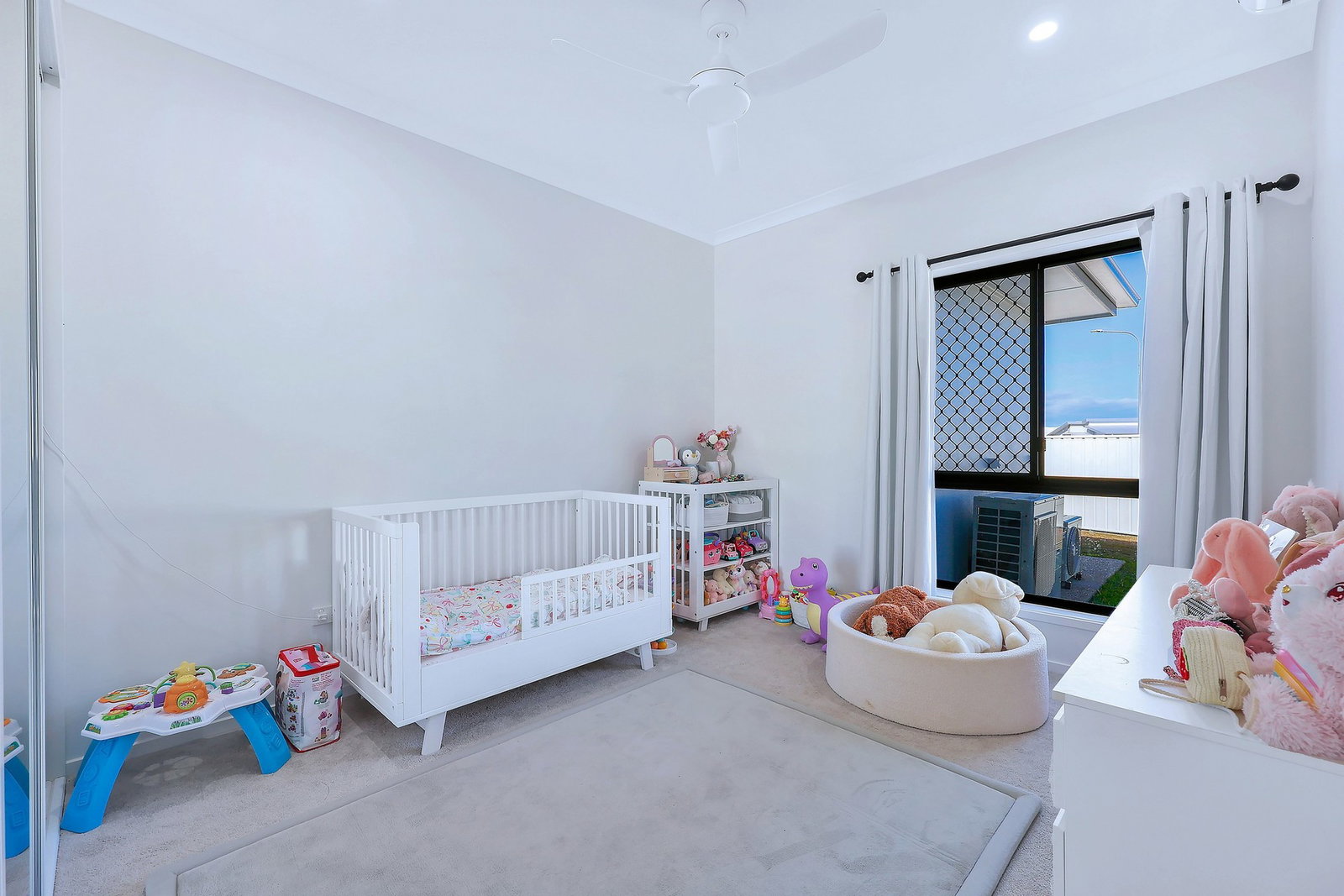 1 Stapleton Avenue, Innes Park  QLD  4670