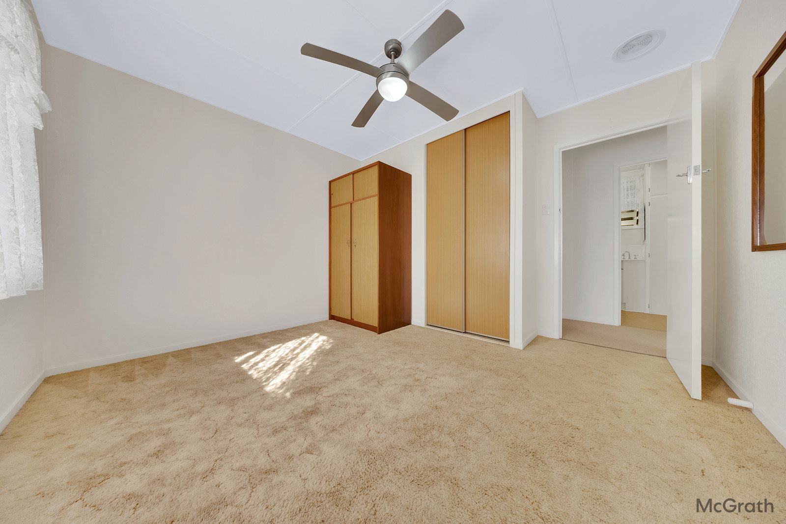 21 Rossella Street, West Gladstone  QLD  4680