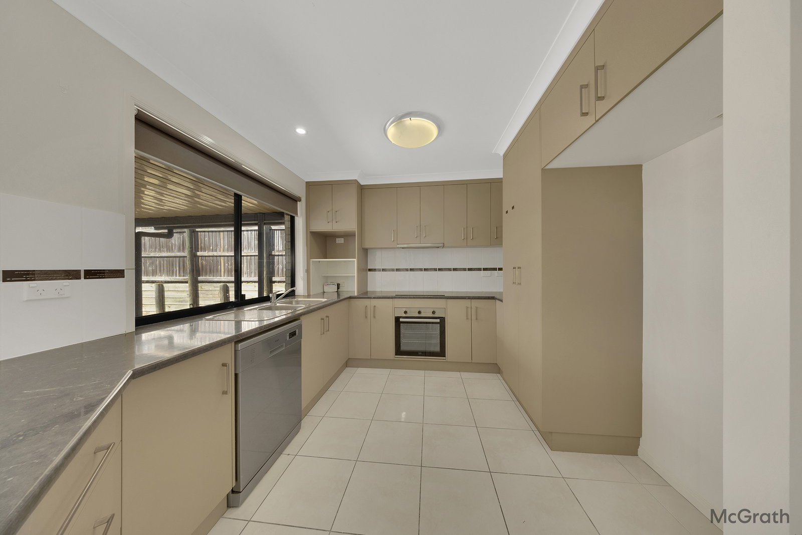 39 Liriope Drive, Kirkwood  QLD  4680