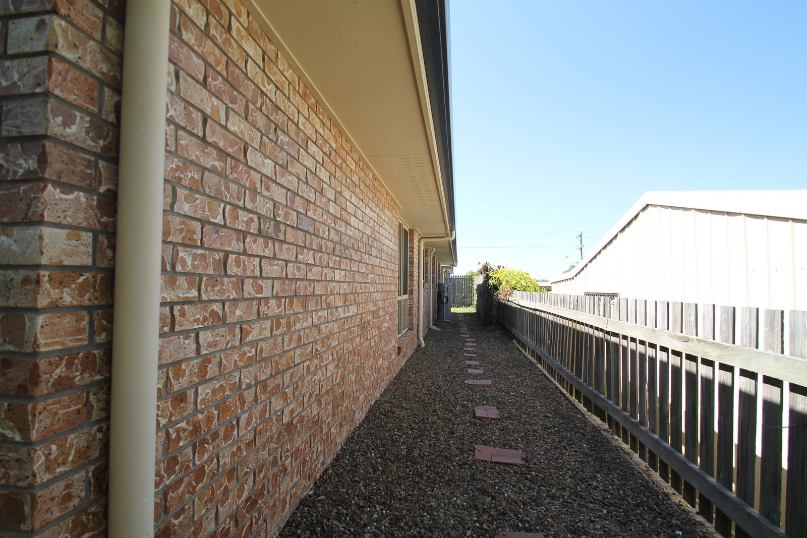 1/24 Beak Street, New Auckland  QLD  4680