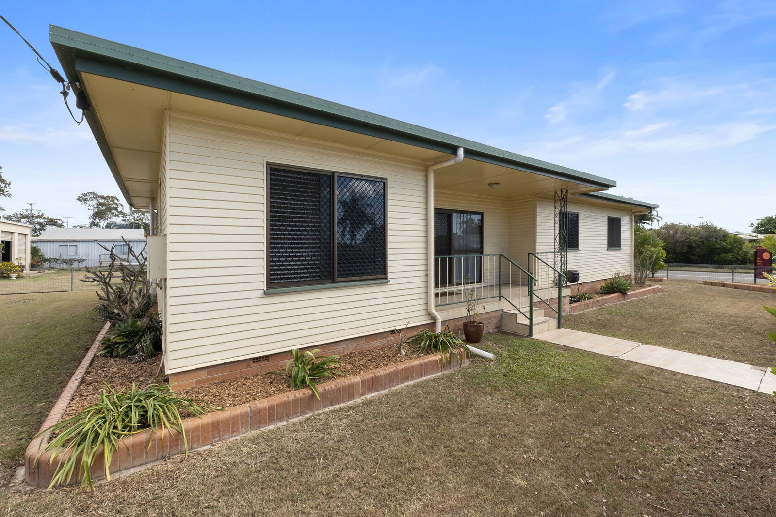 201 Targo Street, Walkervale  QLD  4670