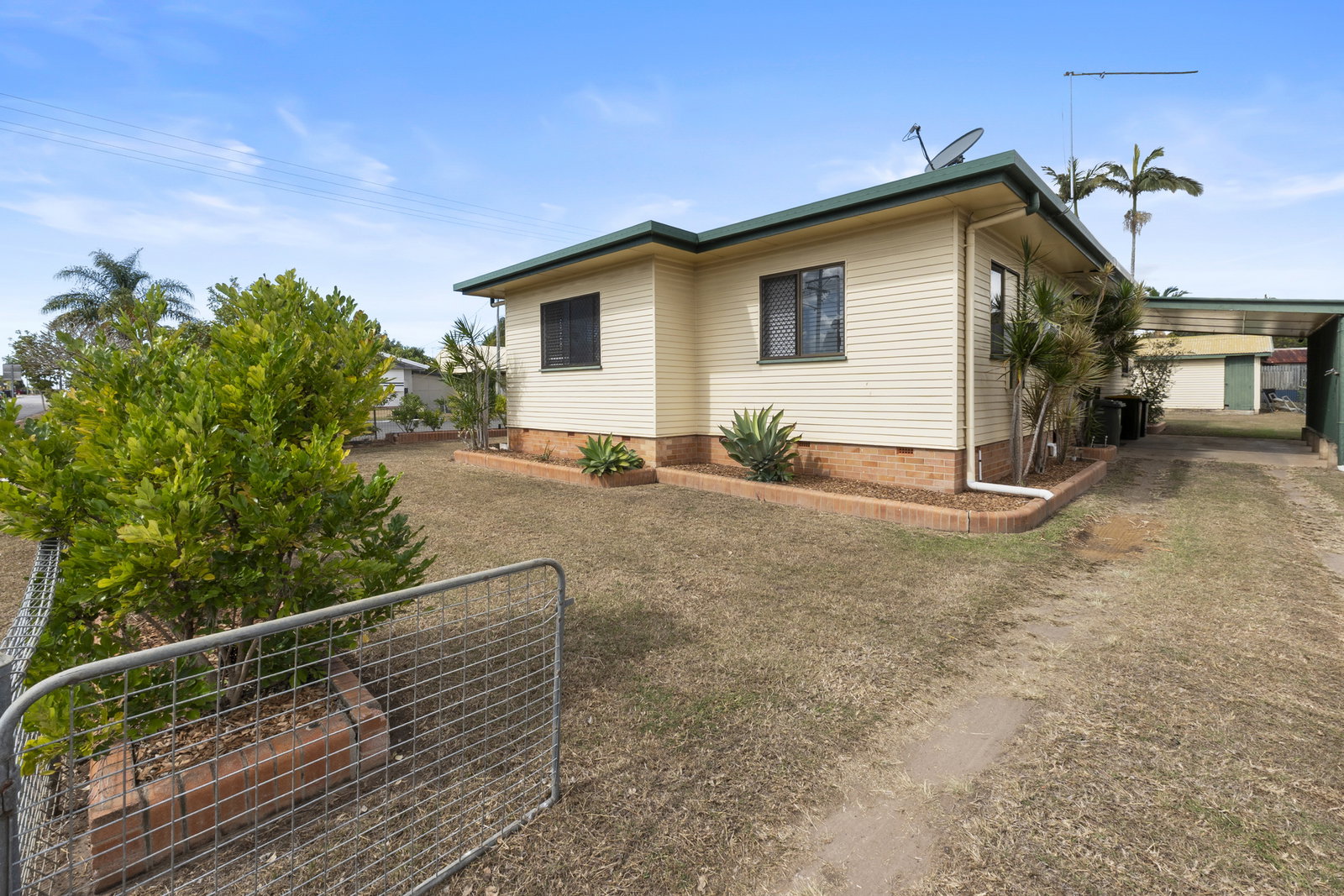201 Targo Street, Walkervale  QLD  4670