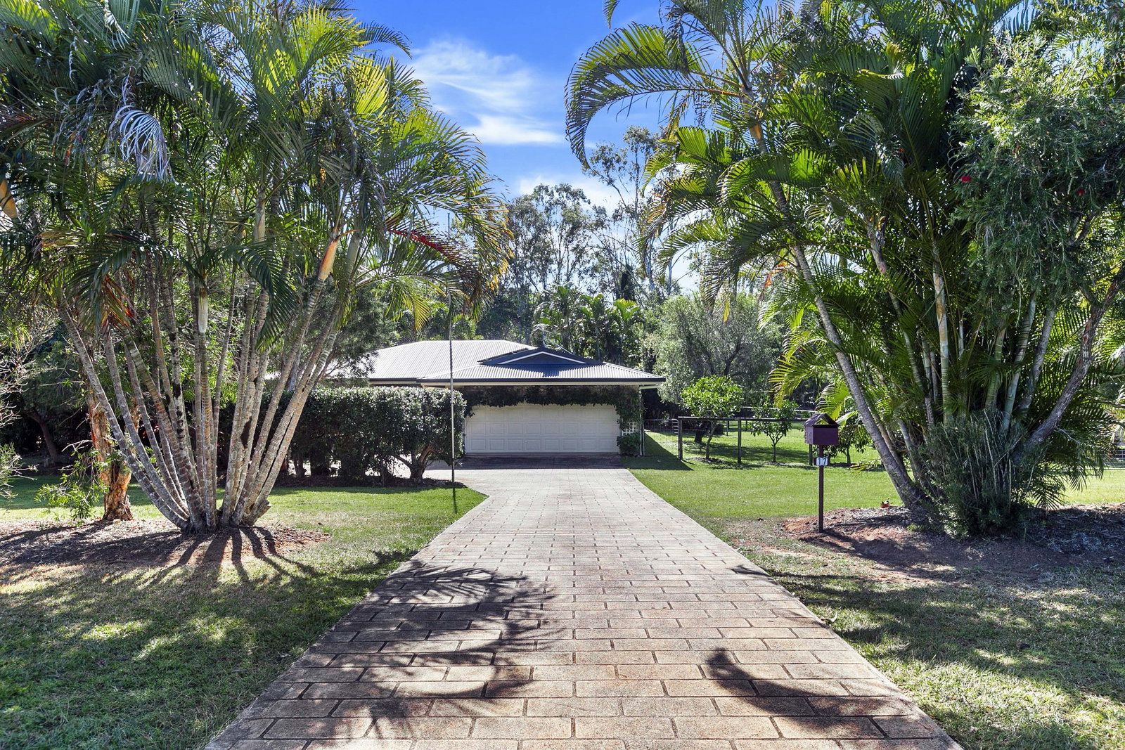 17 Madison Way, Tinana  QLD  4650