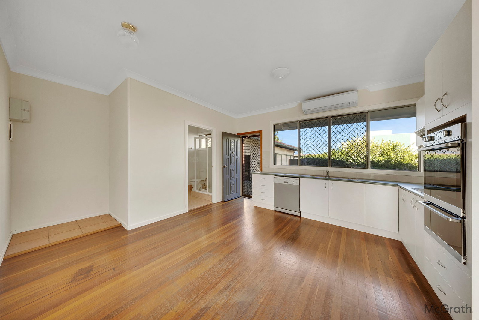 7 & 8/141 Auckland Street, Gladstone Central  QLD  4680