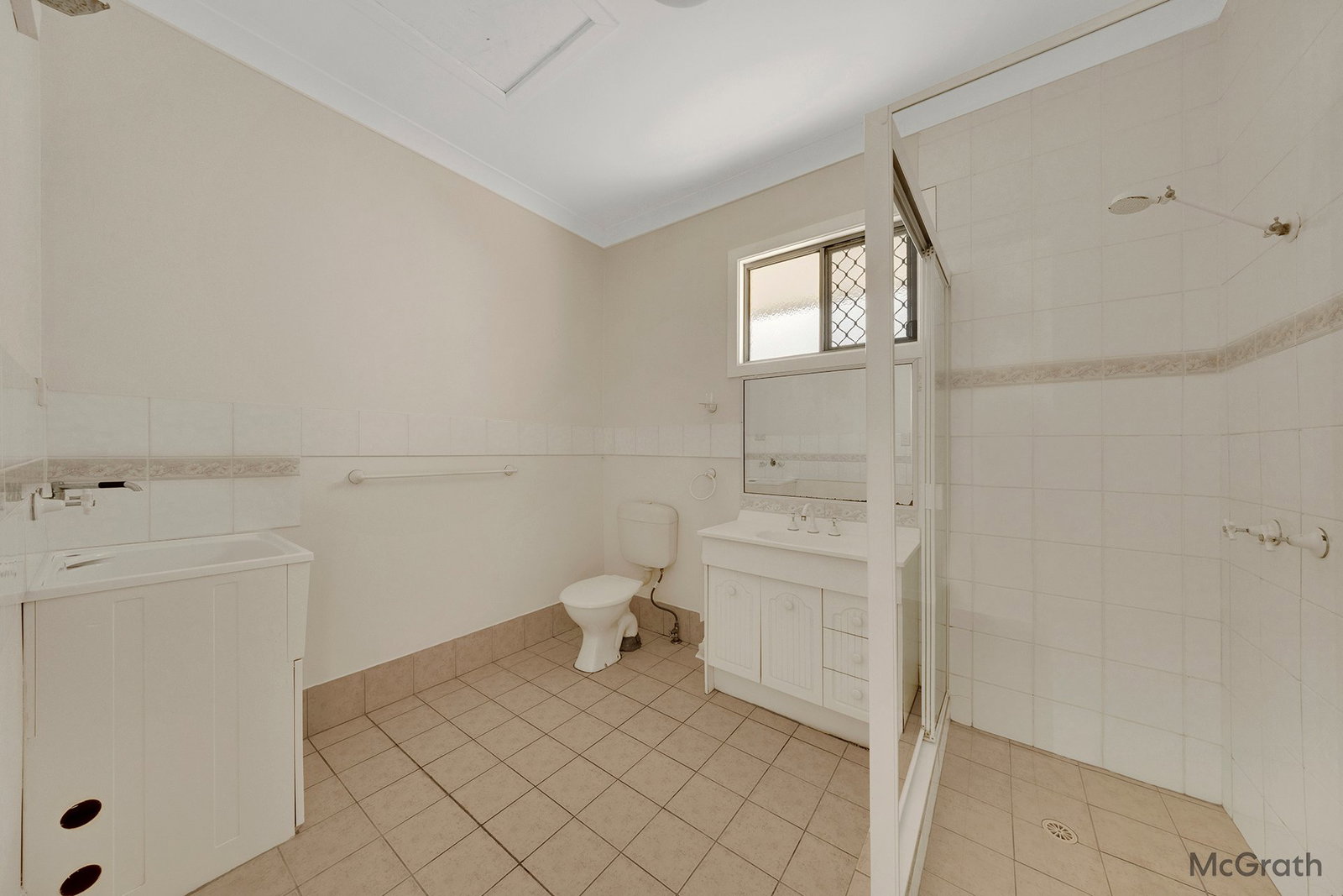 7 & 8/141 Auckland Street, Gladstone Central  QLD  4680