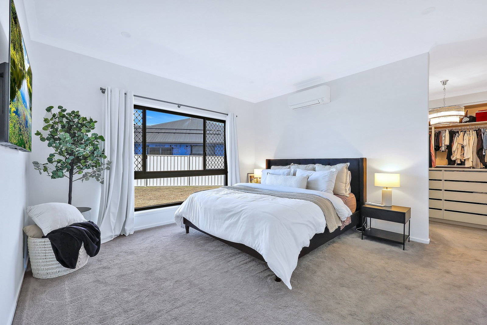 1 Stapleton Avenue, Innes Park  QLD  4670