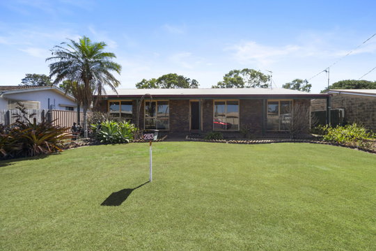283 Fairymead Road, Bundaberg North  QLD  4670